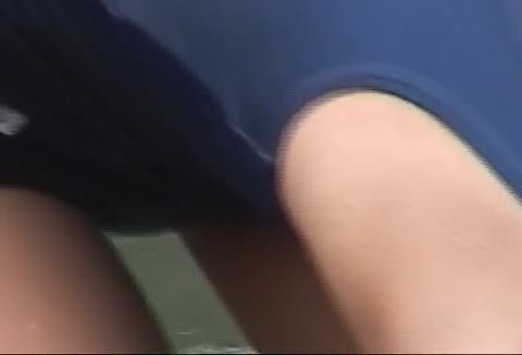( 高画質個人撮影）川遊び水着ギャル