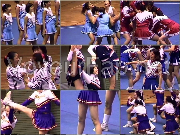 Cheerleaders Candid to2525_02_01
