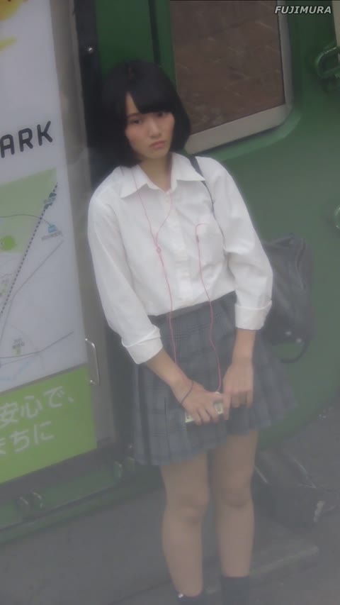 元A〇B前〇敦子似の黒髪激カワJK2人組【動画】街撮り編 1802と1801セット販売-2