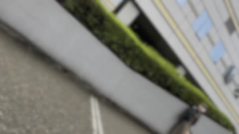 【パンチラ盗撮】歌◯伎町にある例の交縁で地下アイドル風円◯少女を追撮 part.2