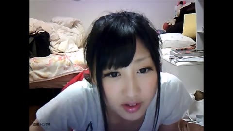 可愛い配信者の着替えパンチラ