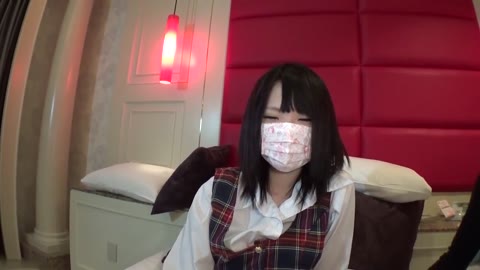 【無】AKBコスのJKと3P中出し