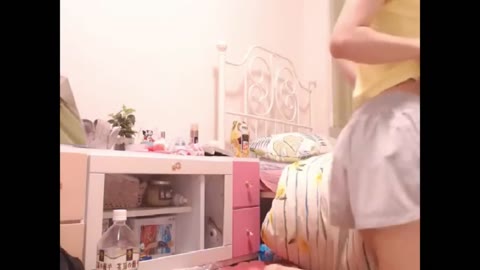 【無】可愛いお姉さんが立ったままお○んこクチュクチュオナニー配信！