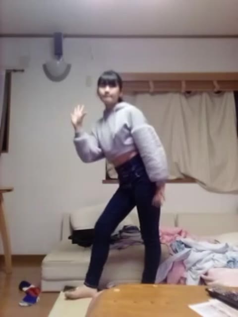 全裸ダンスのすきなC