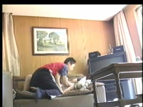近親相姦レイプ。必死に抵抗する娘を強引に犯す